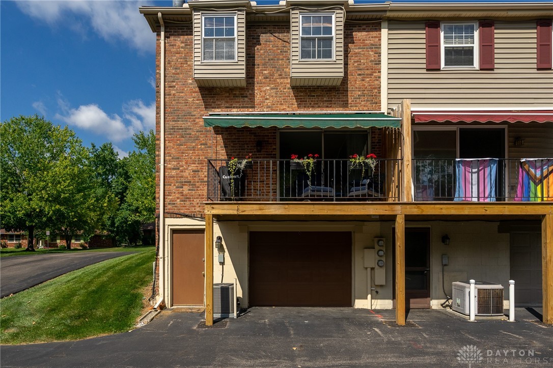 5843 Overbrooke Road Dayton, OH 45440 - Photo 31 of 34