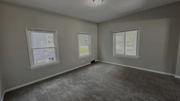 $248,000 | 453 Addison Street, Elgin, IL 60120
