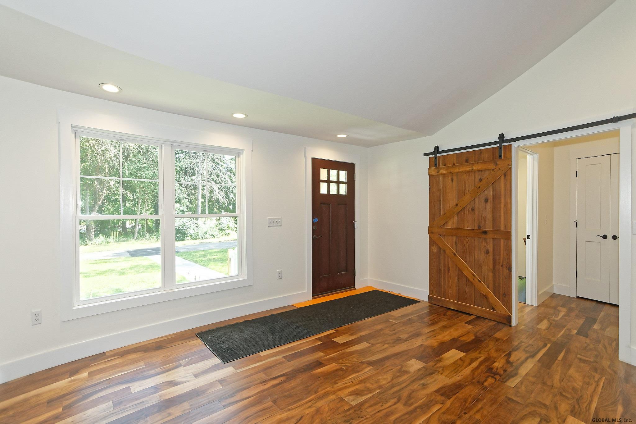 84 Ashdown Road Clifton Park, NY 12019 - Photo 7 of 43 Photo 7