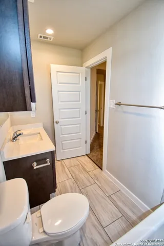 $1,700 | 8302 Via Verona, Unit 104, San Antonio, TX 78227