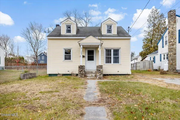 $150,000 | 305 Ash Street, Corinth, NY 12822