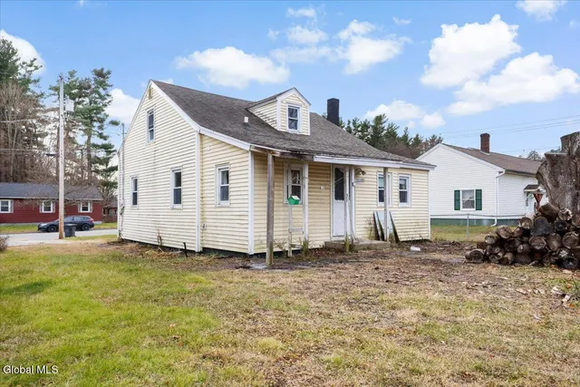 $159,900 | 305 Ash Street, Corinth, NY 12822