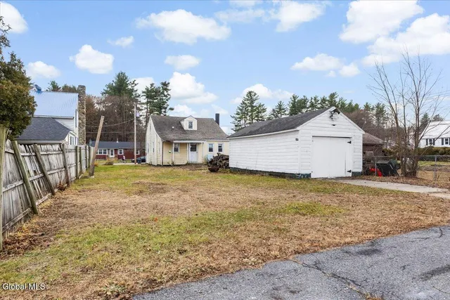 $159,900 | 305 Ash Street, Corinth, NY 12822