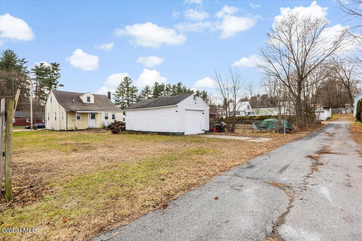 305 Ash Street Corinth, NY 12822 - Photo 26 of 32 25