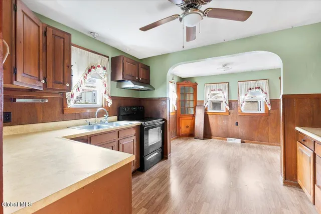 $159,900 | 305 Ash Street, Corinth, NY 12822