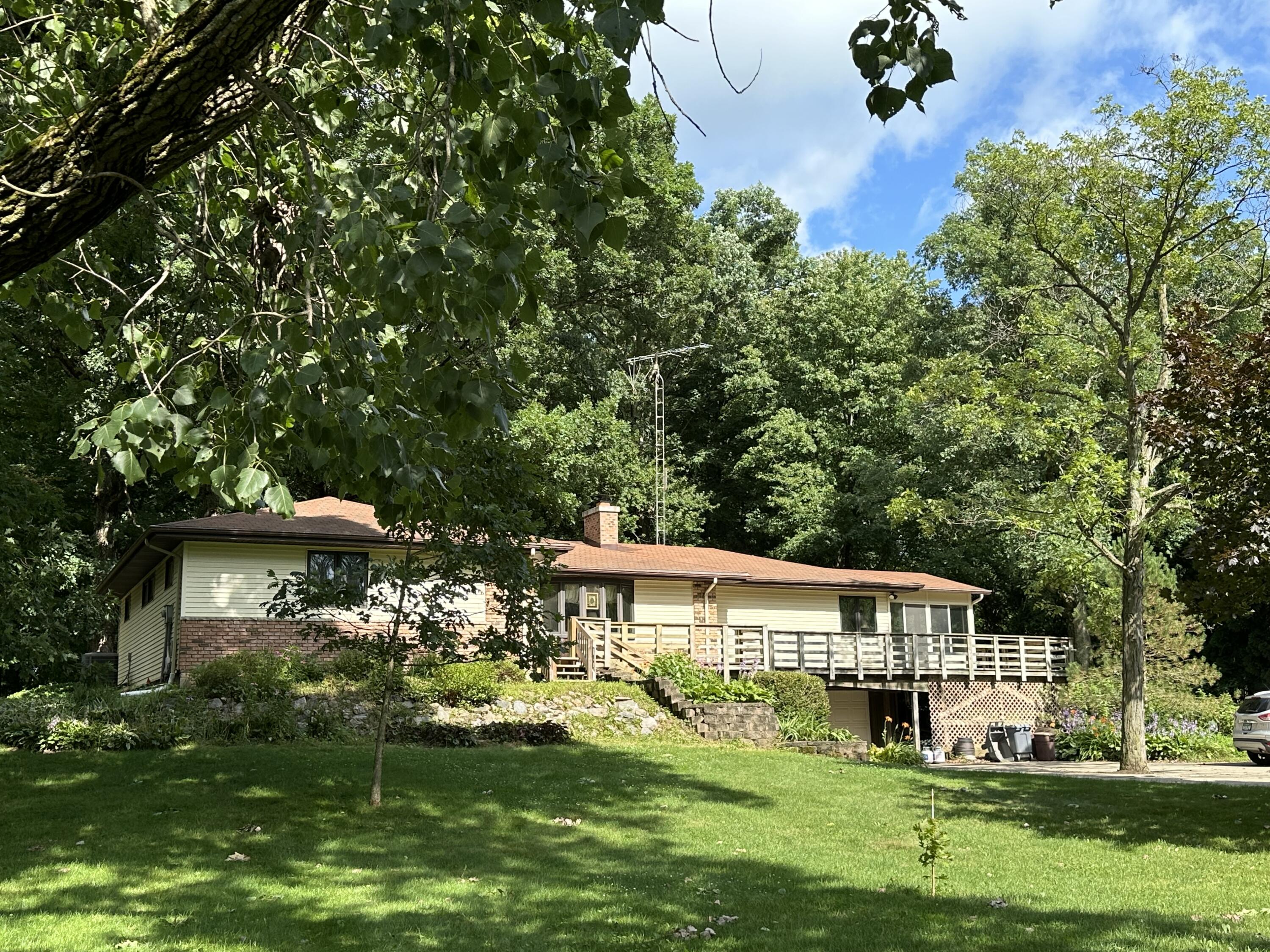 69901 Brush Road Niles, MI 49120 - Photo 1 of 41 IMG_6498