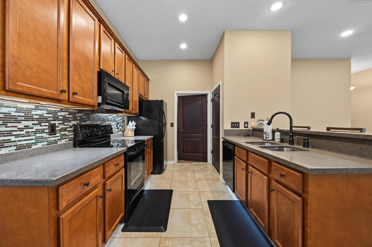 6107 Old Hickory Road Crestview, FL 32539 - Photo 9 of 43 13-13