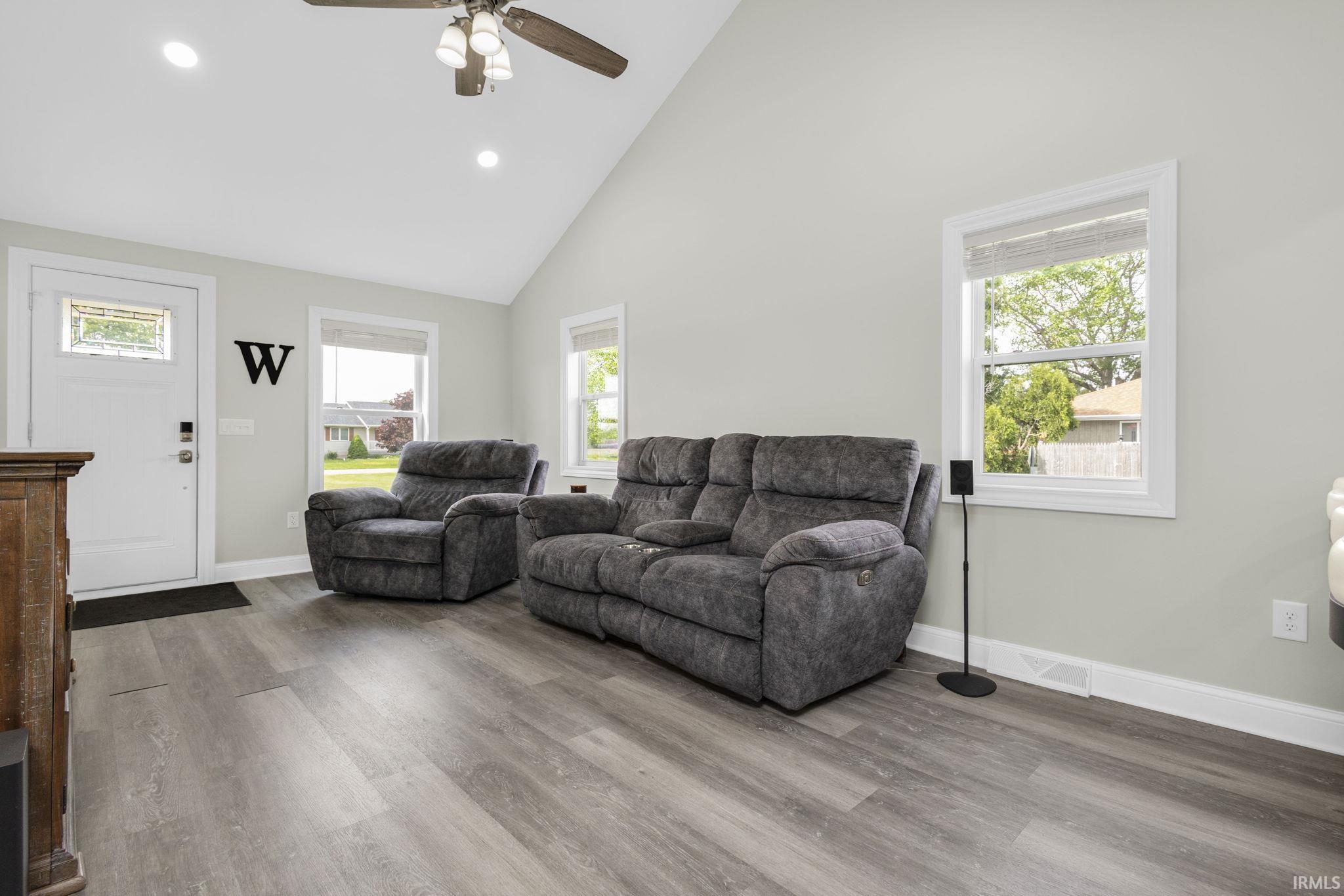 8951 East Chicago Road New Carlisle, IN 46552 - Photo 3 of 24