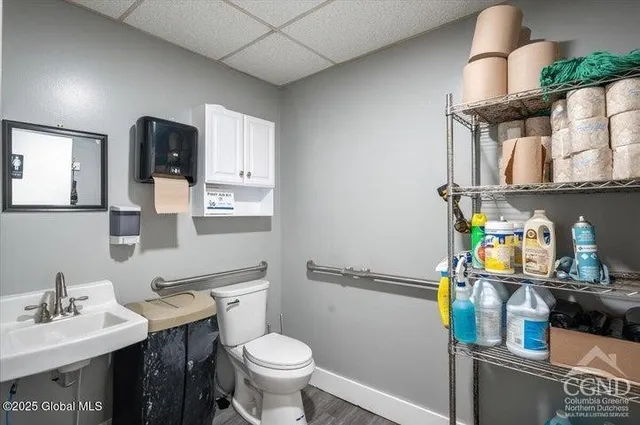 a picture of houses with outdoor space