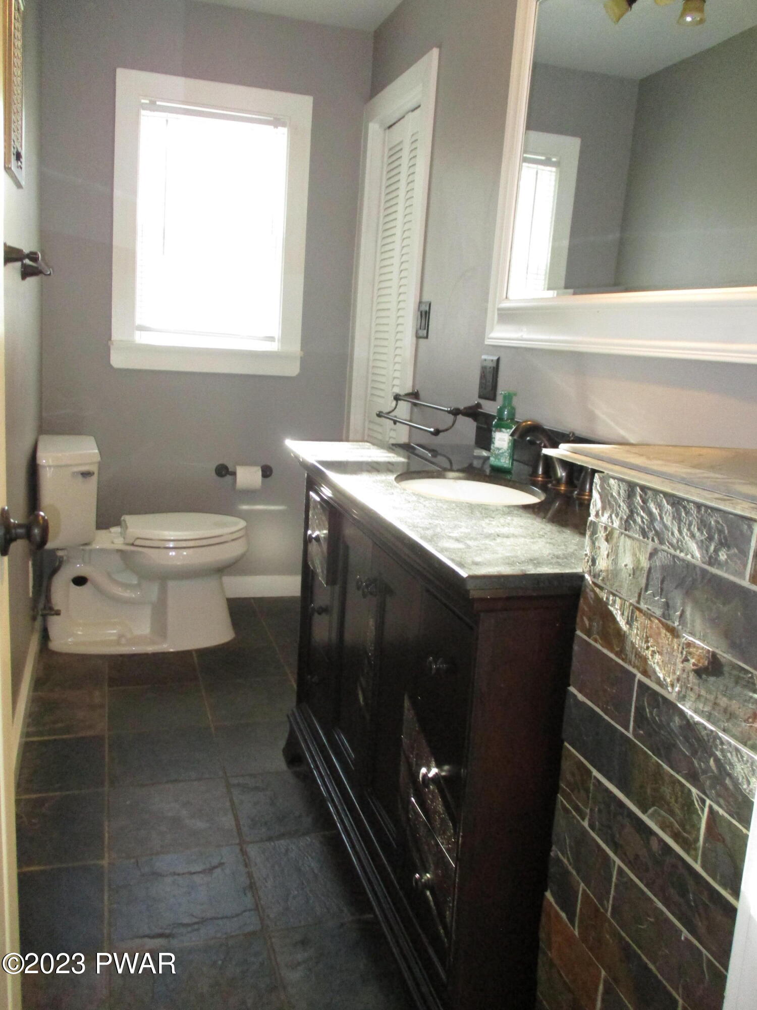 147 Oneida Road Shohola, PA 18458 - Photo 12 of 25