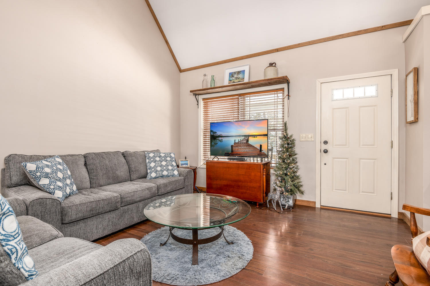 112 Fernald Road Poland, ME 04274 - Photo 6 of 49 112 Fernald Rd Poland ME 04274-large-007