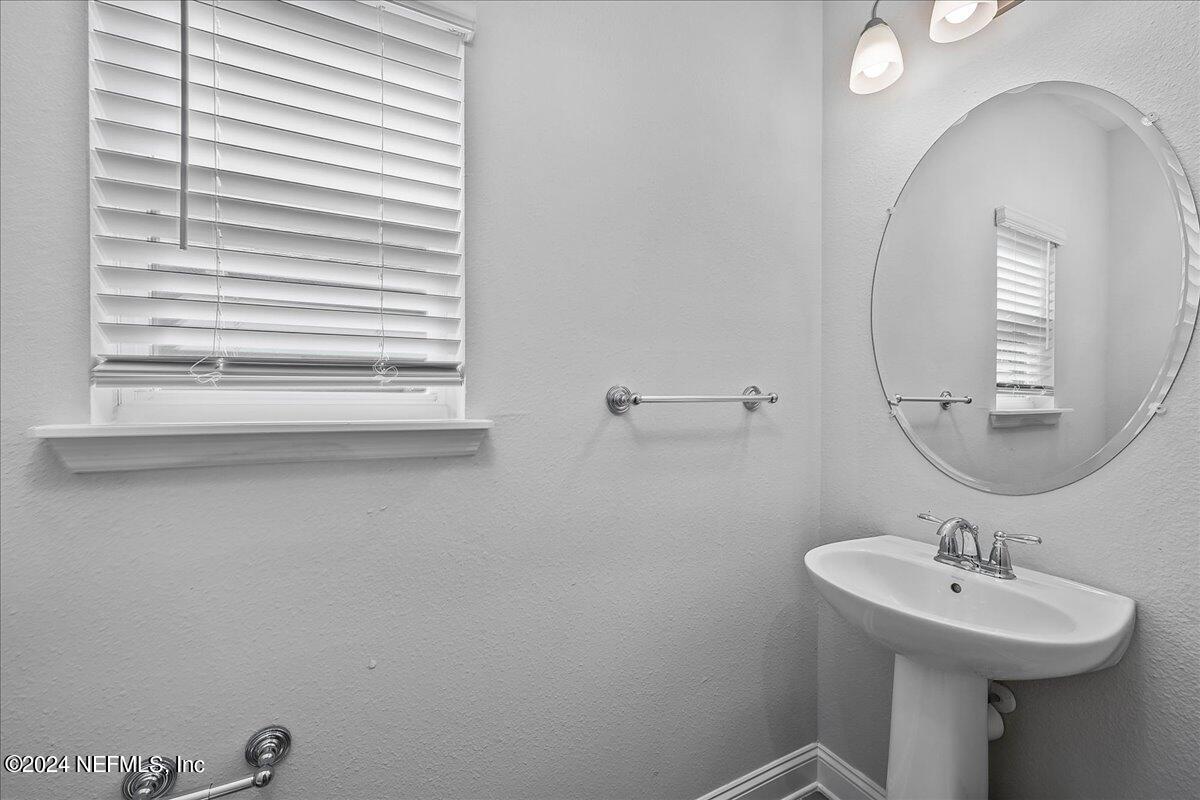411 Narrowleaf Drive St. Johns, FL 32259 - Photo 19 of 39 Half Bath