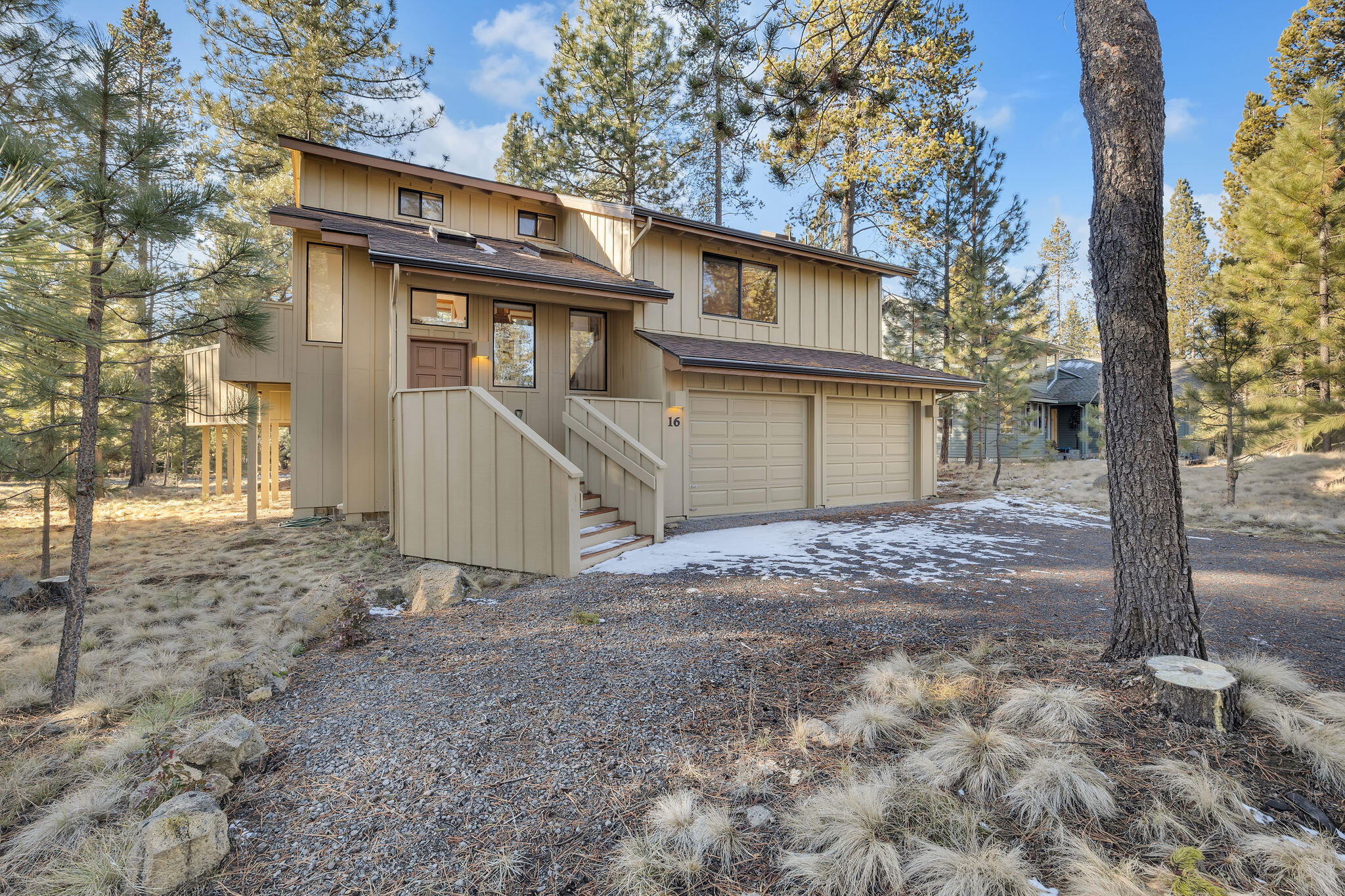 58035 Kinglet Road, Unit 16 Bend, OR 97707 - Photo 2 of 53
