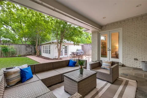 $975,000 | 7138 Westbrook Lane, Dallas, TX 75214