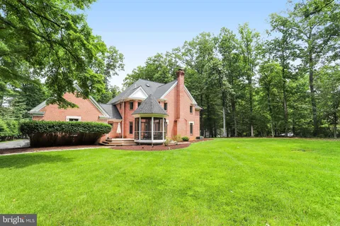 $1,995,000 | 11109 Elmview Place, Great Falls, VA 22066