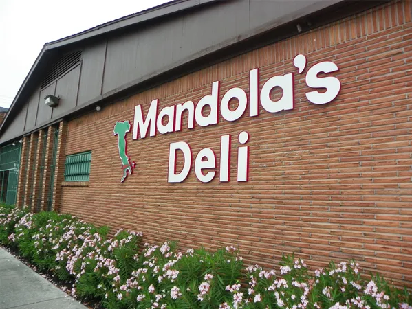 $900 | 4334 Jefferson Street, Unit 1/2, Houston, TX 77023