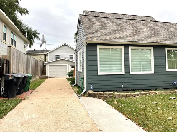 $900 | 4334 Jefferson Street, Unit 1/2, Houston, TX 77023