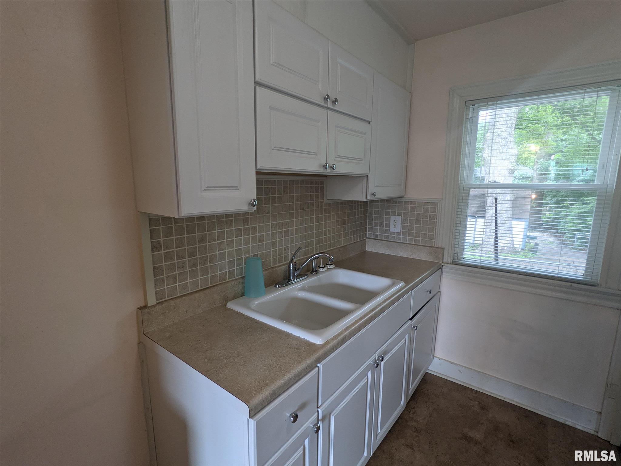936 25th Street Moline, IL 61265 - Photo 15 of 21 Gallery Image 15