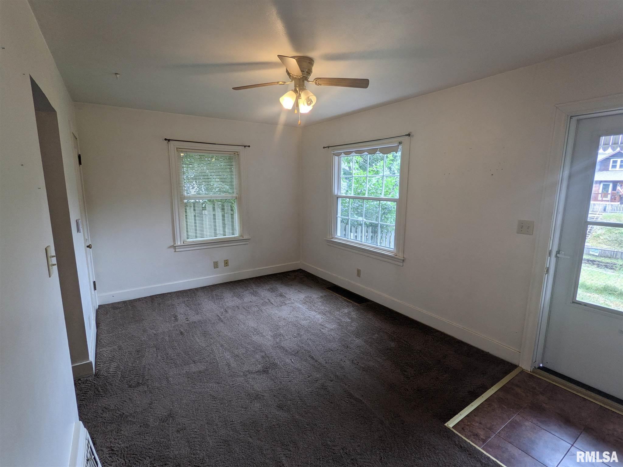 936 25th Street Moline, IL 61265 - Photo 5 of 21 Gallery Image 5