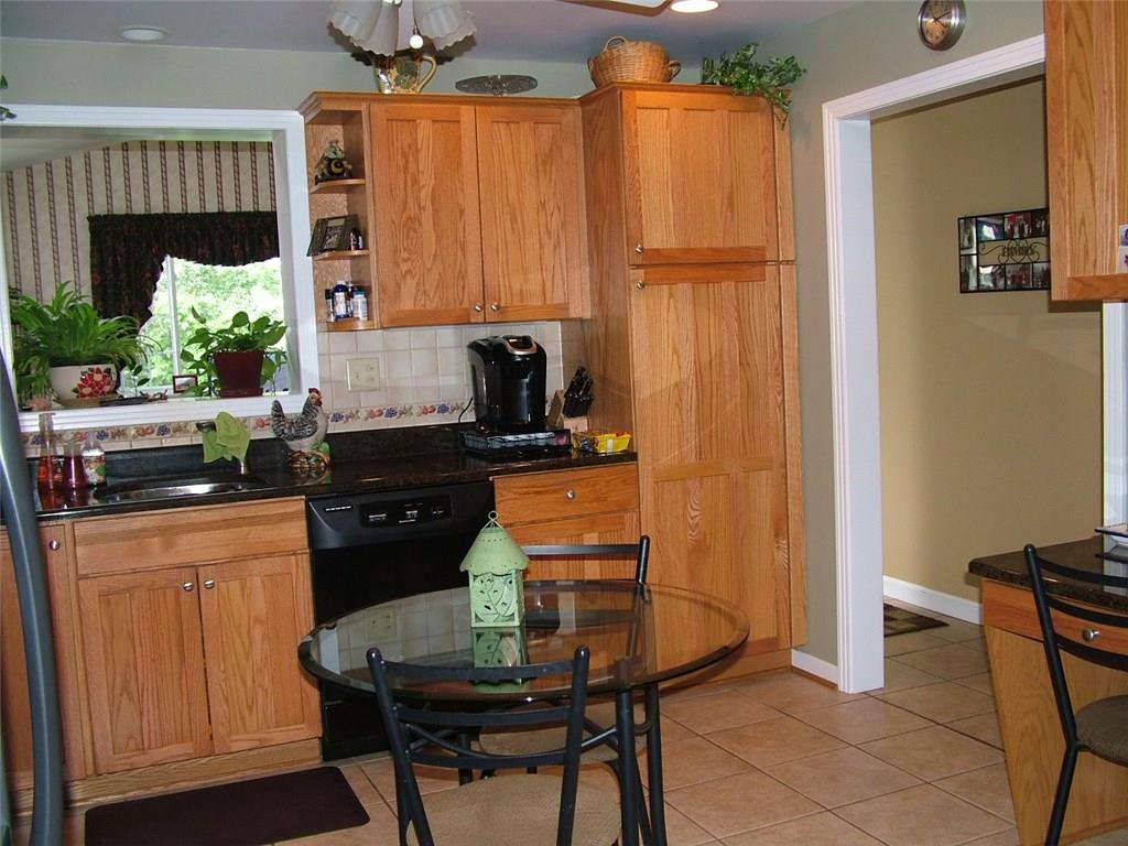 1231 Prospect Road Pittsburgh, PA 15227 - Photo 6 of 15 Gallery Image 6