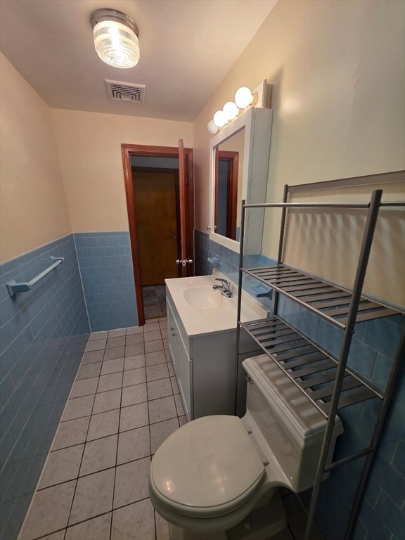 145 Suffolk Street, Unit 1 EAST Fall River, MA 02720 - Photo 20 of 24