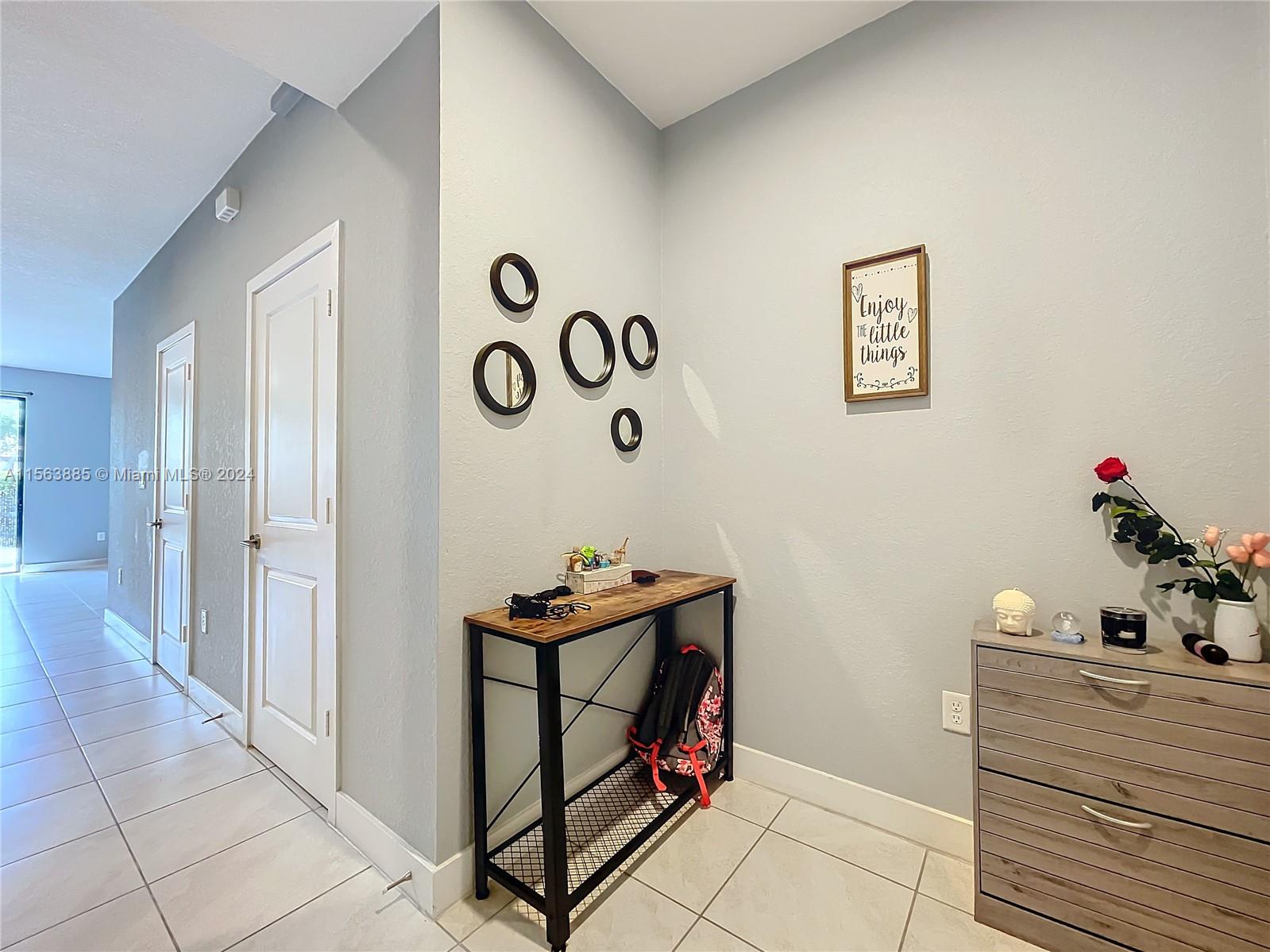 10888 Southwest 235th Lane Homestead, FL 33032 - Photo 8 of 36