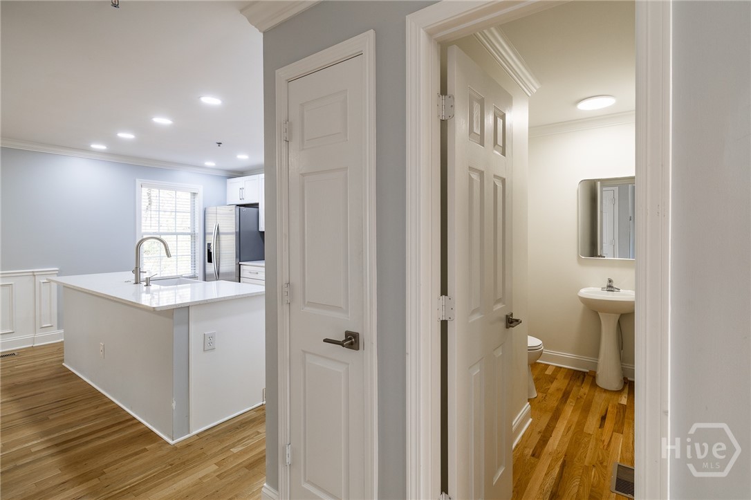 860 Mitchell Bridge Road, Unit 8 Athens, GA 30606 - Photo 4 of 44