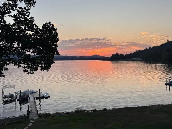 $1,250,000 | Wetleau Drive, Lowell, OR 97452