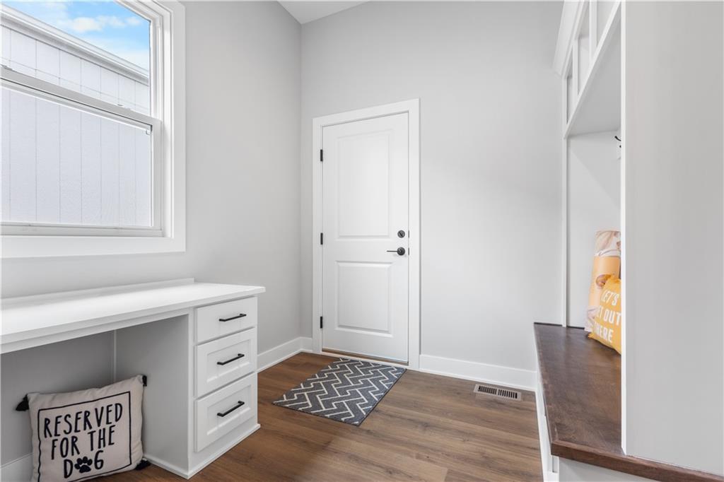 1145 Southwest Whitby Drive Lee's Summit, MO 64083 - Photo 15 of 26