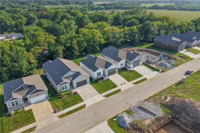 $475,000 | 1145 Southwest Whitby Drive, Lee's Summit, MO 64083