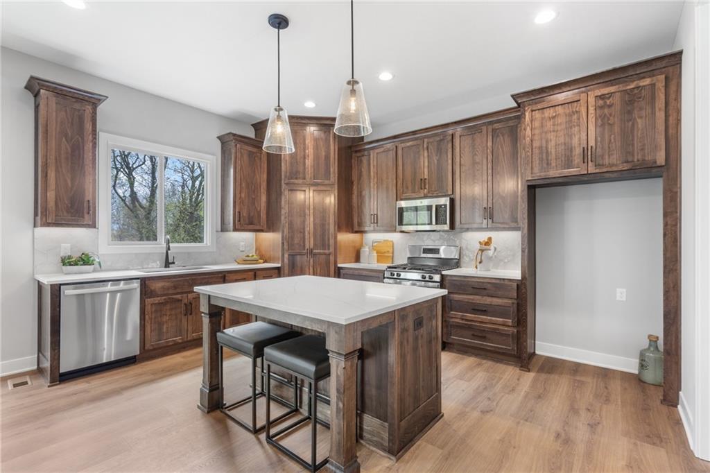 1145 Southwest Whitby Drive Lee's Summit, MO 64083 - Photo 6 of 26