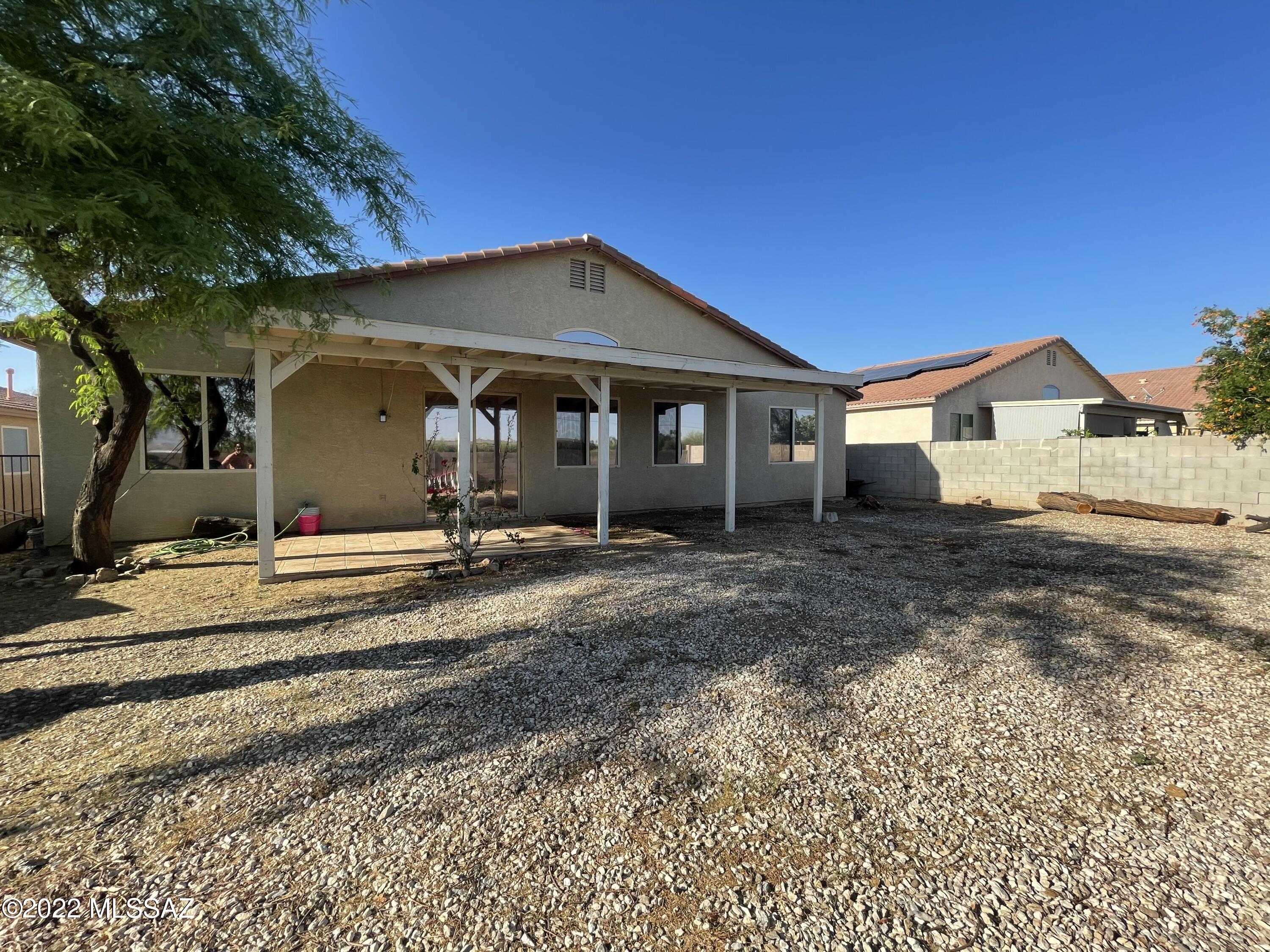 5571 West Red Rock Ridge Street Tucson, AZ 85742 - Photo 1 of 9