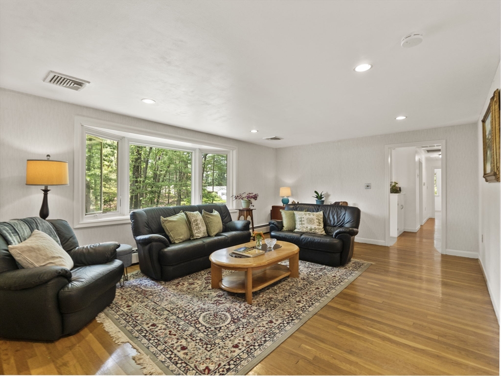 5 Cyr Circle Andover, MA 01810 - Photo 14 of 40