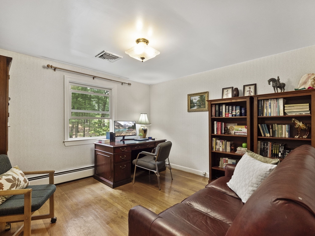 5 Cyr Circle Andover, MA 01810 - Photo 2 of 40