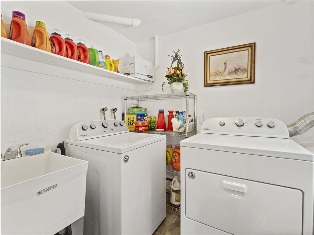 5 Cyr Circle Andover, MA 01810 - Photo 26 of 40