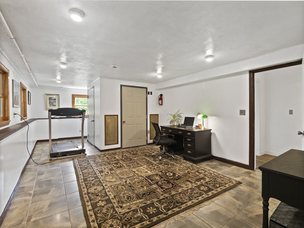 5 Cyr Circle Andover, MA 01810 - Photo 27 of 40