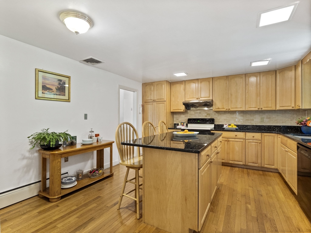 5 Cyr Circle Andover, MA 01810 - Photo 6 of 40