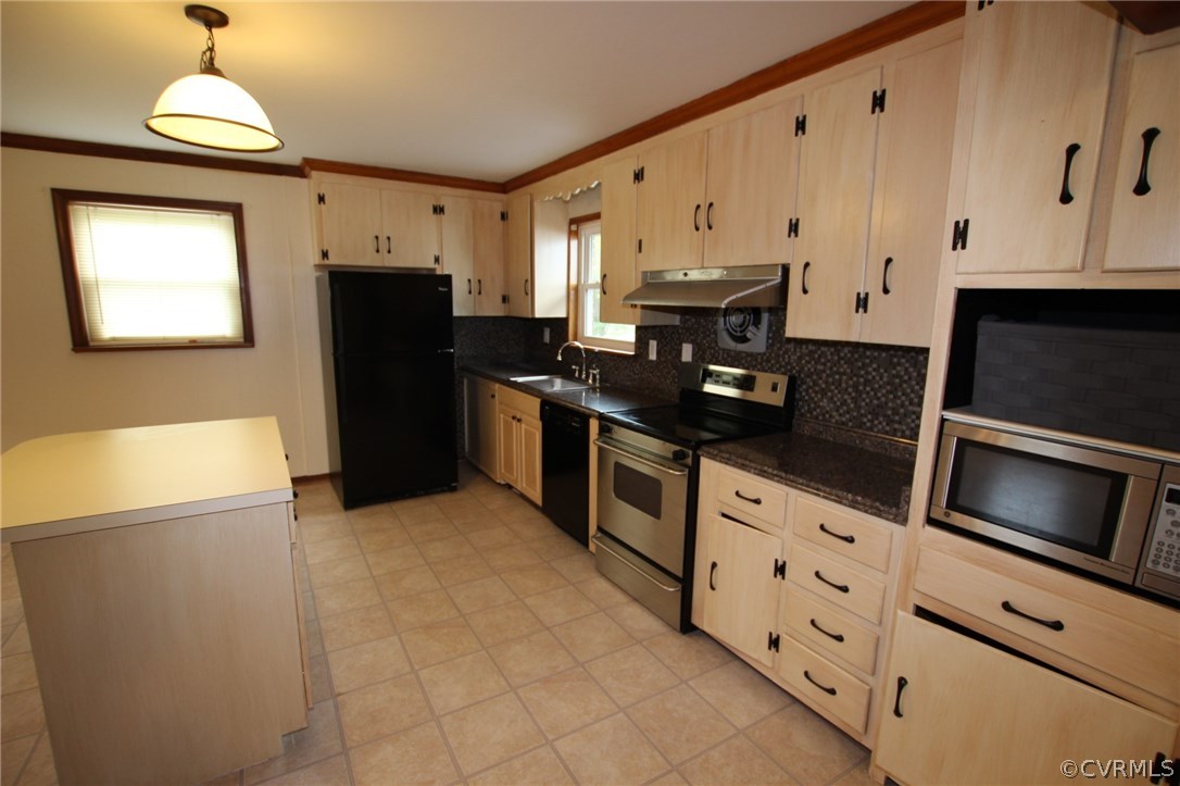 9138 Atlee Road Mechanicsville, VA 23116 - Photo 7 of 27 Gallery Image 7