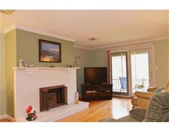 165 Village Post Road, Unit 165 Danvers, MA 01923 - Photo 3 of 19 Gallery Image 3