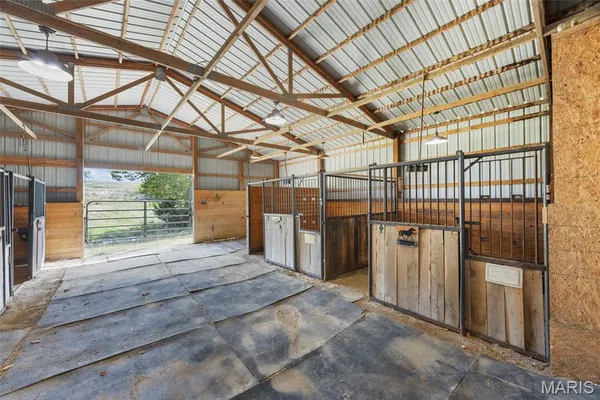 $490,000 | 3218 South S Highway, Winfield, MO 63389