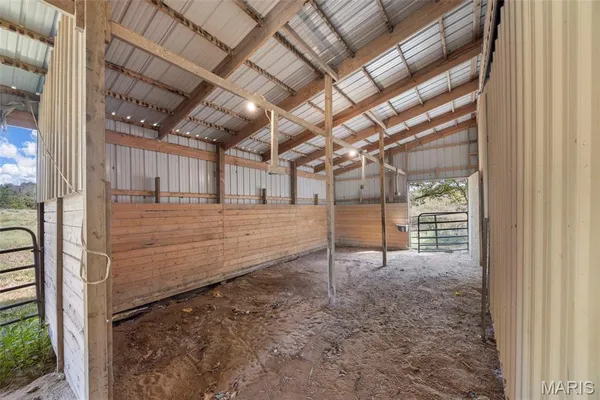 $490,000 | 3218 South S Highway, Winfield, MO 63389