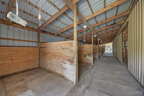 $490,000 | 3218 South S Highway, Winfield, MO 63389