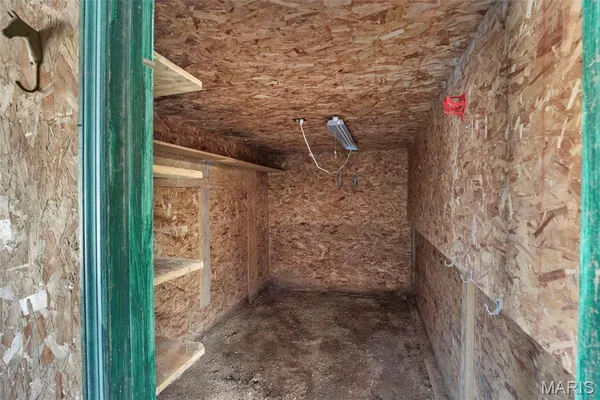 $490,000 | 3218 South S Highway, Winfield, MO 63389