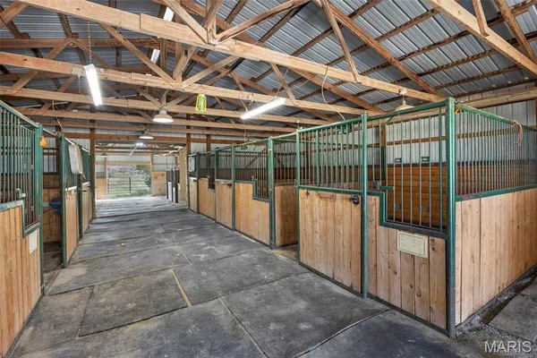 $490,000 | 3218 South S Highway, Winfield, MO 63389