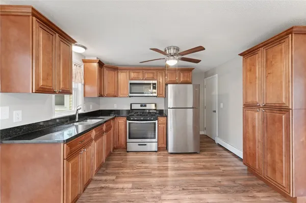 $2,100 | 2 Juniper Lane, Lincoln, RI 02865