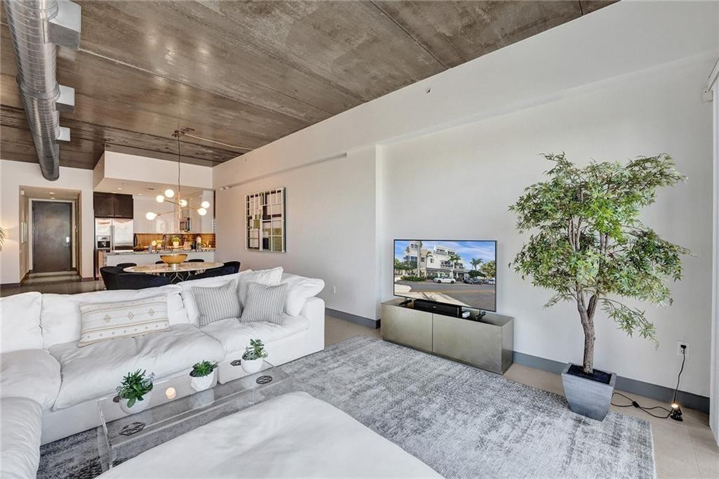 110 Southeast 2nd Street, Unit 402 Delray Beach, FL 33444 - Photo 18 of 49 Photo 18