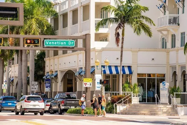 $3,998 | 110 Southeast 2nd Street, Unit 402, Delray Beach, FL 33444