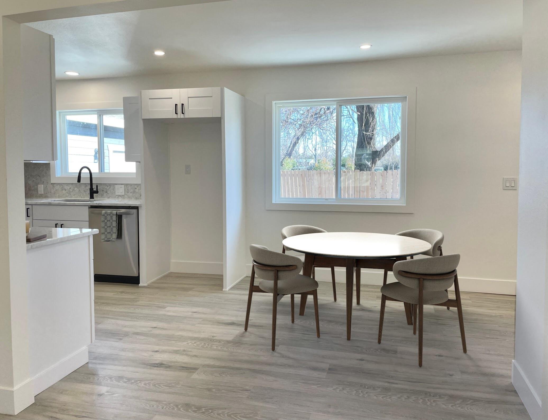 2526 North Bonnyview Road Redding, CA 96001 - Photo 5 of 38 5