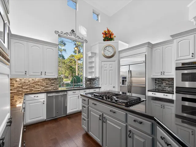 $1,275,000 | 11 Gleannloch Estates Drive, Spring, TX 77379