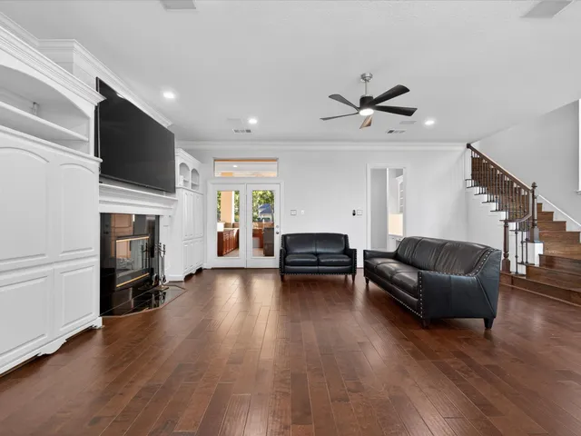 $1,275,000 | 11 Gleannloch Estates Drive, Spring, TX 77379